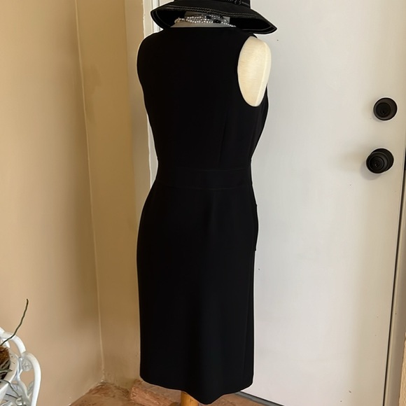 Tahari Arthur S. Levine black dress Size 6🌹 - Picture 3 of 12
